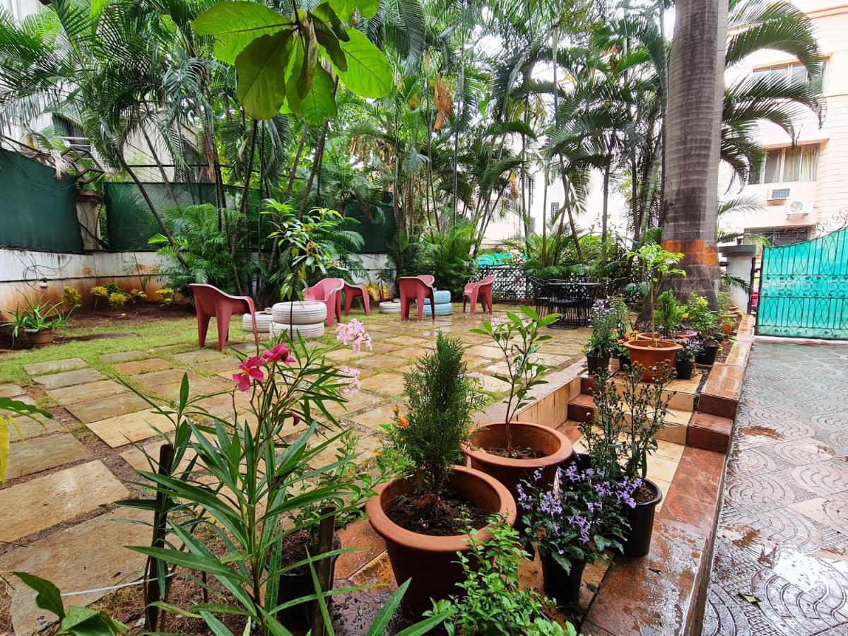 Hostel Lifespace- Garden Bungalow With Pods, Cowork & Cafe Pune Exterior foto